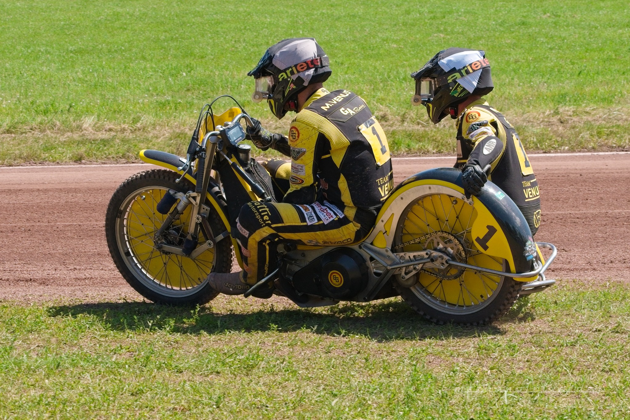 ILCE 7M4   A7400342 2048